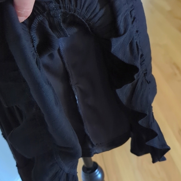 NWT Juniper Blu Black Tiered Ruffle Mini Skirt - Size S - Picture 7 of 11